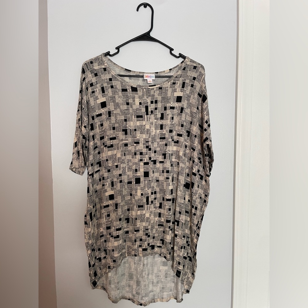 Lularoe shirt